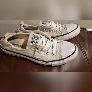Womens 9 shoreline converse